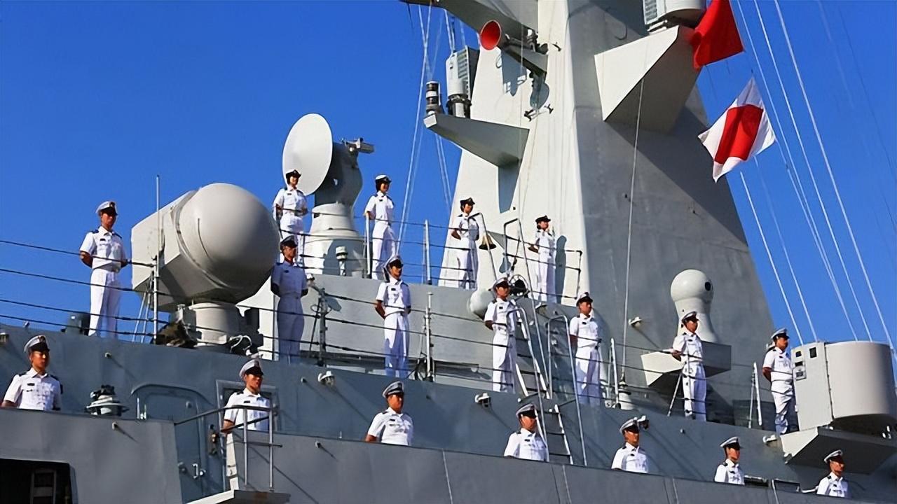 中国有几艘航母(3艘航母4艘准航母，还将继续建造)